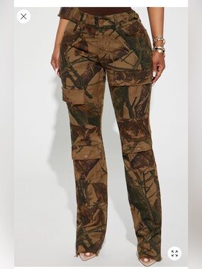 ‘In The Wild’ Cargo Jeans - Camouflage